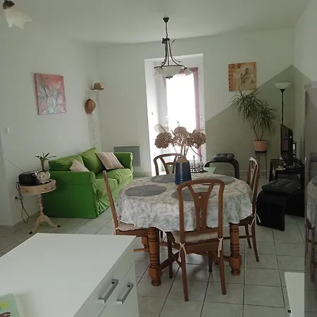 Maison Au 55 度假居 *